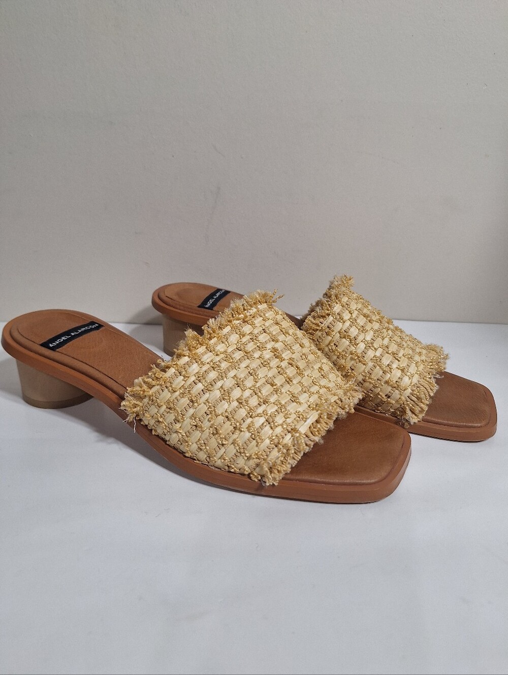 Anthropologie Angel Alarcon Raffia Fringed Mule Sandals Tan Spain 39 US 8